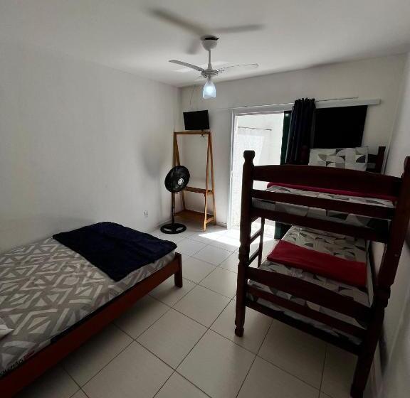 اتاق استاندارد چهار تخته, Aloha Suites