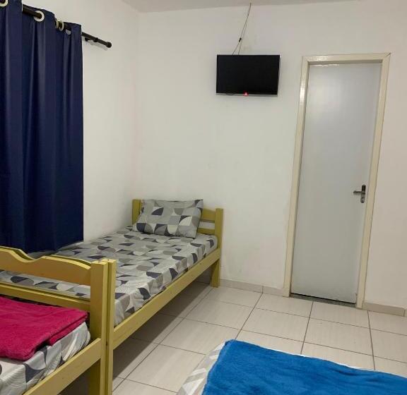 اتاق استاندارد چهار تخته, Aloha Suites