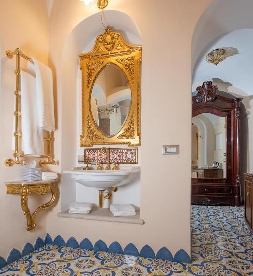 اتاق لوکس با بالکن و چشم‌انداز دریا, Villa Barluzzi