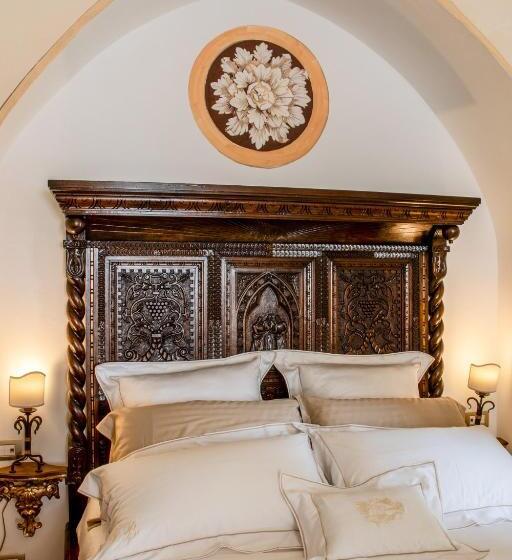 اتاق لوکس با تخت بزرگ, Villa Barluzzi