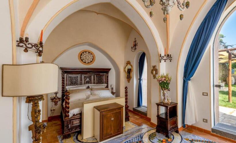 اتاق لوکس با تخت بزرگ, Villa Barluzzi