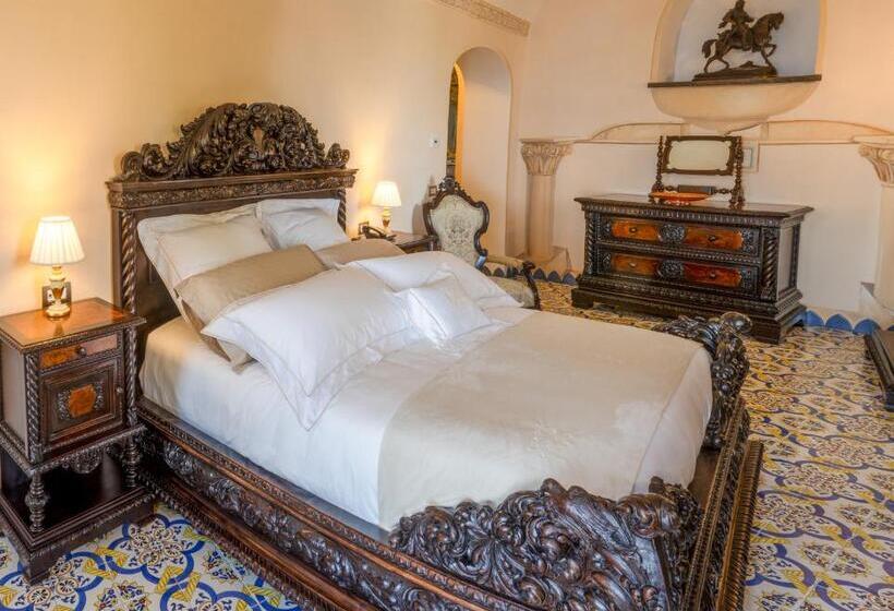 اتاق لوکس با بالکن و چشم‌انداز دریا, Villa Barluzzi