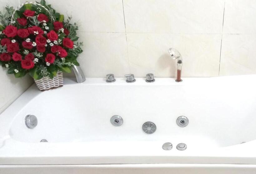 اتاق لوکس, Khách Sạn Cúc Phương