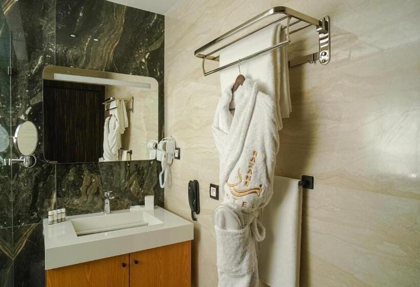 مجموعه ویستا شهر, Razane Hôtel