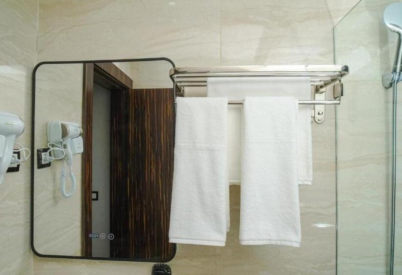اتاق استاندارد با بالکن, Razane Hôtel