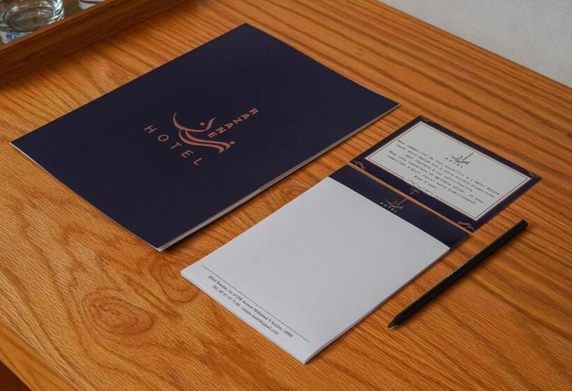 اتاق استاندارد با بالکن, Razane Hôtel