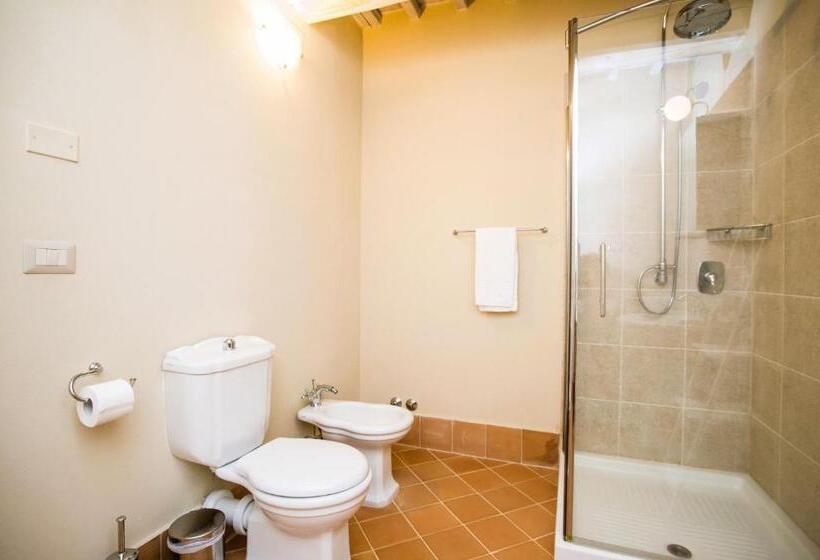 آپارتمان 3 خوابه, Luxury Resort With Swimming Pool In The Tuscan Countryside, Apartments With Private Outdoor Area Wit