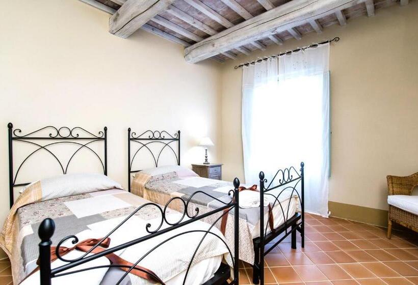 آپارتمان 3 خوابه, Luxury Resort With Swimming Pool In The Tuscan Countryside, Apartments With Private Outdoor Area Wit