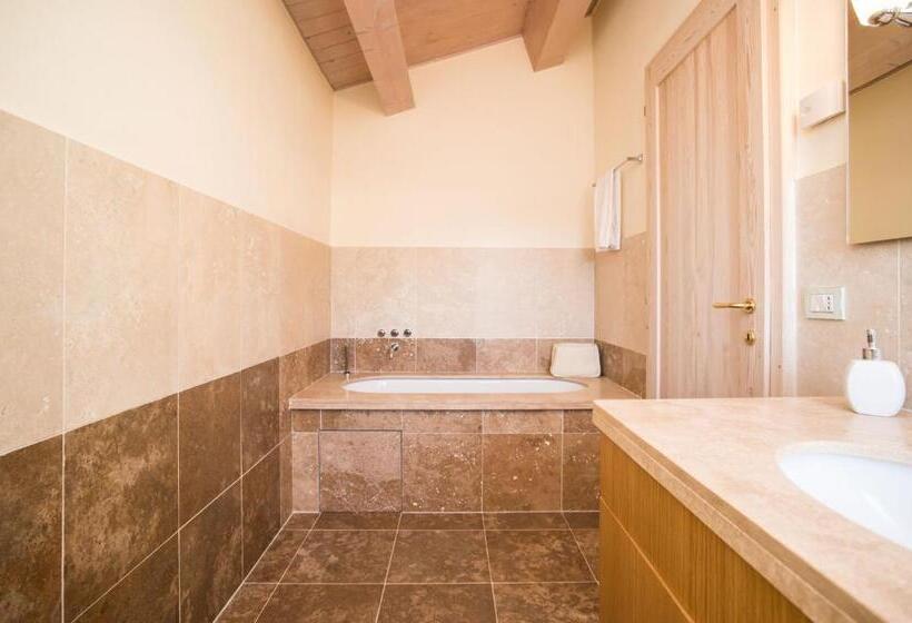 ویلای 3 خوابه, Luxury Resort With Swimming Pool In The Tuscan Countryside, Villas On The Ground Floor With Private