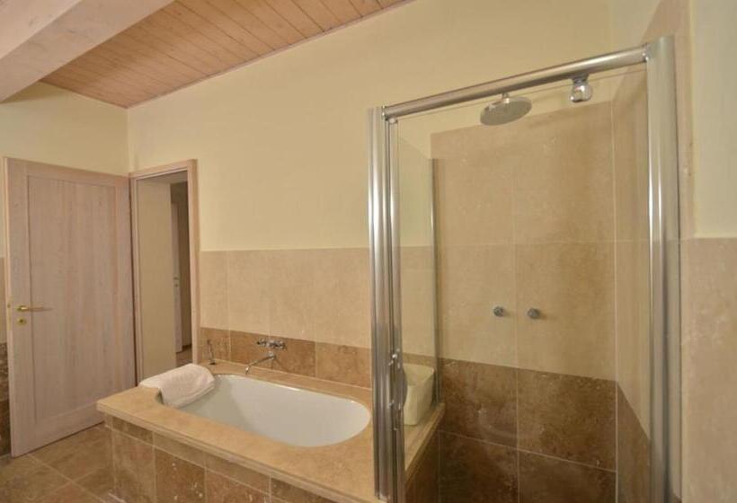 ویلای 3 خوابه, Luxury Resort With Swimming Pool In The Tuscan Countryside, Villas On The Ground Floor With Private
