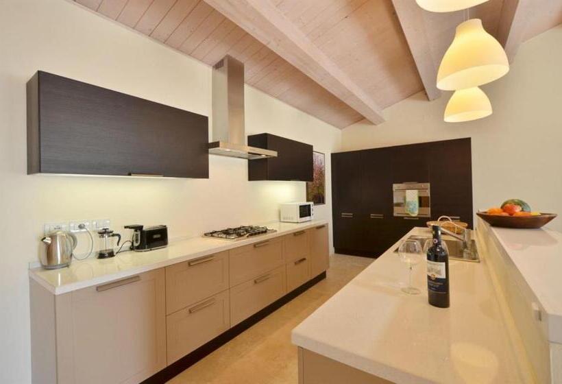ویلای 3 خوابه, Luxury Resort With Swimming Pool In The Tuscan Countryside, Villas On The Ground Floor With Private