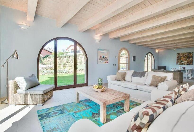 ویلای 2 خوابه, Luxury Resort With Swimming Pool In The Tuscan Countryside, Villas On The Ground Floor With Private