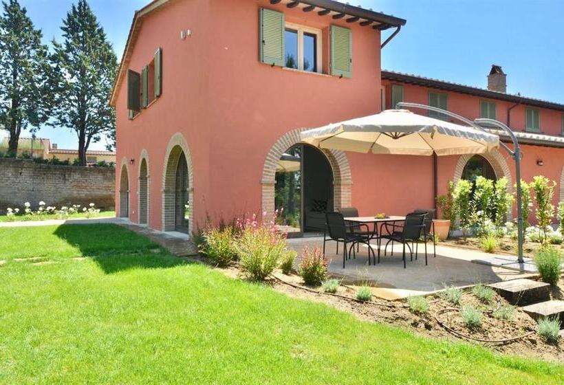 ویلای 2 خوابه, Luxury Resort With Swimming Pool In The Tuscan Countryside, Villas On The Ground Floor With Private