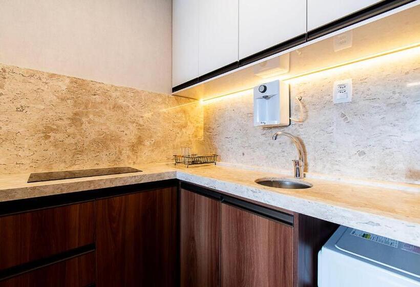 اتاق استاندارد با بالکن, Prime Stay   Flats Particulares   Athos Bulcão