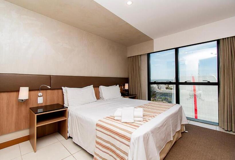اتاق لوکس سه تخته, Prime Stay   Flats Particulares   Athos Bulcão