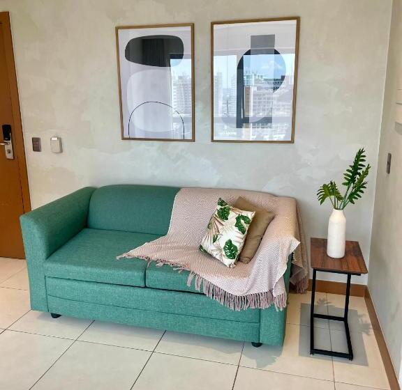 اتاق لوکس سه تخته, Prime Stay   Flats Particulares   Athos Bulcão