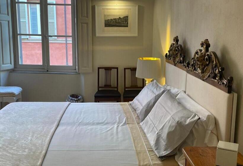 اتاق لوکس, Bb A Parma Duomo
