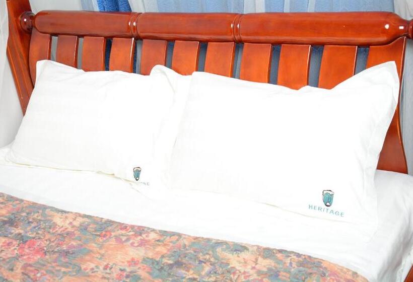اتاق استاندارد چهار تخته, Heritage Hotels Arua