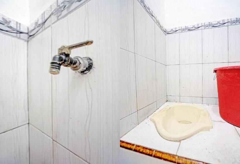 اتاق استاندارد یک نفره, Oyo Life 92937 Kost Putri Sarkara Syariah