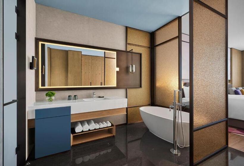 اتاق دلوکس با تخت کینگ و چشم‌انداز شهر, Jw Marriott Hotel Xi An Southwest