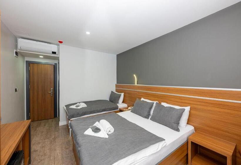 اتاق راحتی سه تخته, Mayza Otel