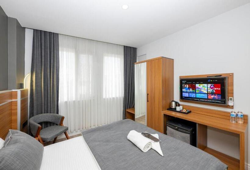 اتاق راحتی سه تخته, Mayza Otel