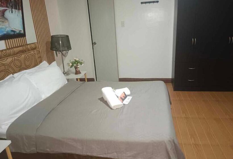 اتاق خانوادگی, Daily Travellers Inn & Suites