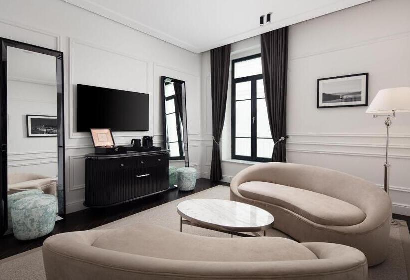 带大床的套房, Sanasaryan Han, A Luxury Collection Hotel, Istanbul