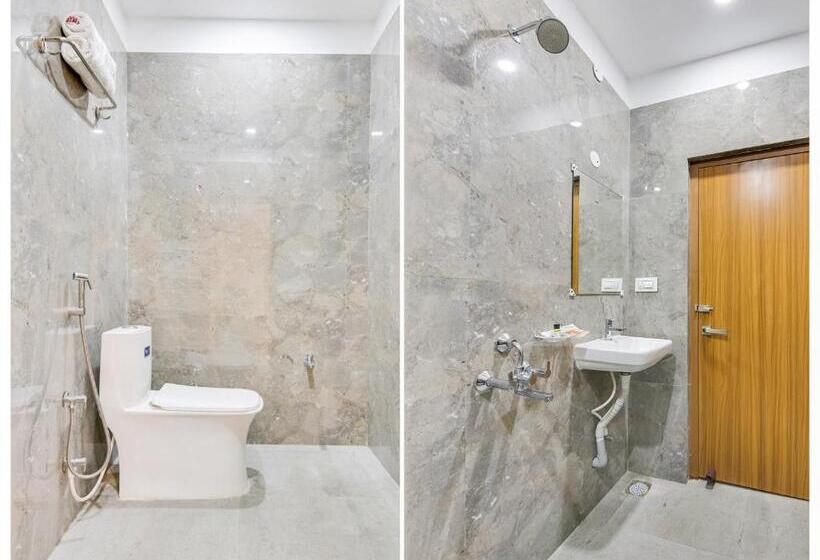 اتاق کلاسیک سه تخته, Collection O Hotel Simhadri Grand