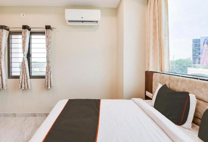 اتاق کلاسیک سه تخته, Collection O Hotel Simhadri Grand