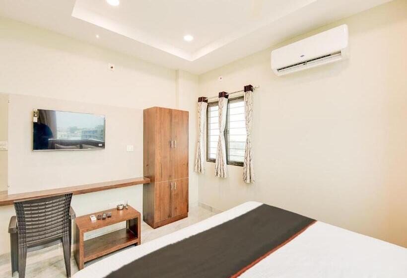 اتاق کلاسیک سه تخته, Collection O Hotel Simhadri Grand