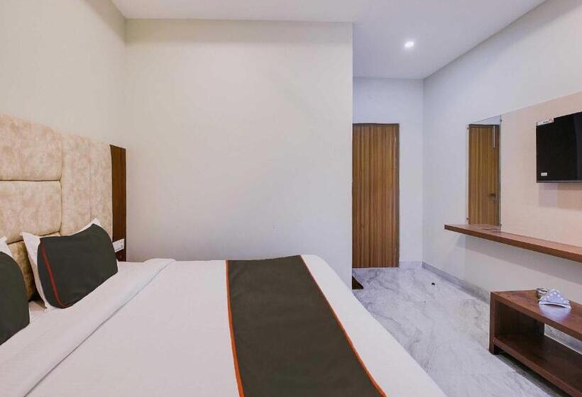 اتاق کلاسیک سه تخته, Collection O Hotel Simhadri Grand