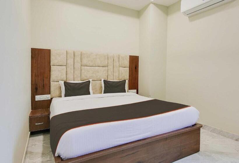 اتاق کلاسیک سه تخته, Collection O Hotel Simhadri Grand