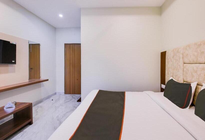 اتاق کلاسیک سه تخته, Collection O Hotel Simhadri Grand
