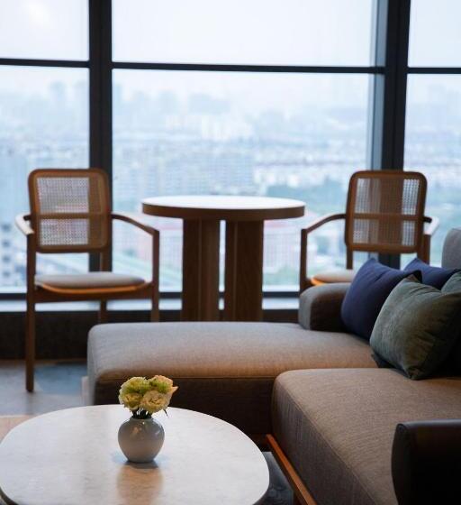 استودیوی لوکس, Artyzen New Bund 31 Shanghai Qiantan
