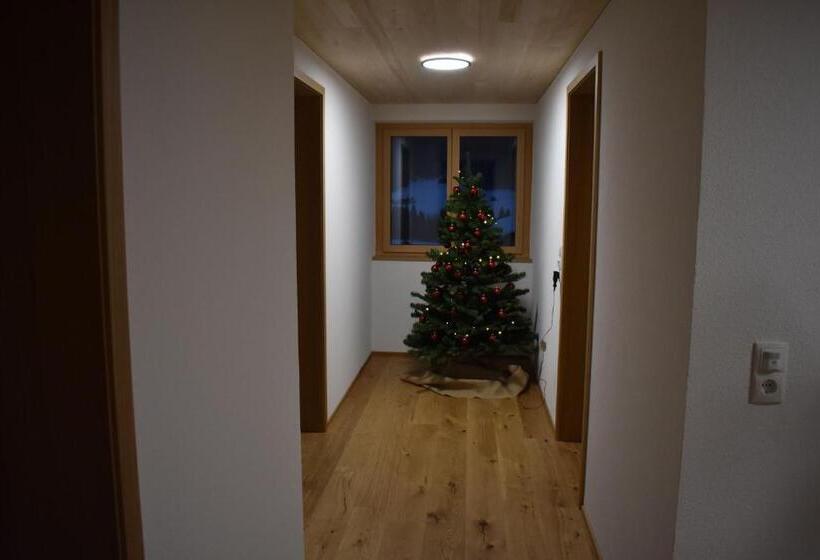 آپارتمان 1 خوابه همکف, Ferienwohnung Bergtraum