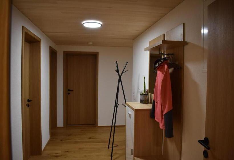 آپارتمان 1 خوابه همکف, Ferienwohnung Bergtraum