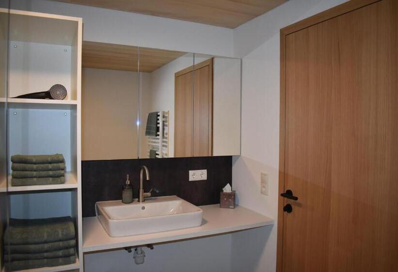 آپارتمان 1 خوابه همکف, Ferienwohnung Bergtraum