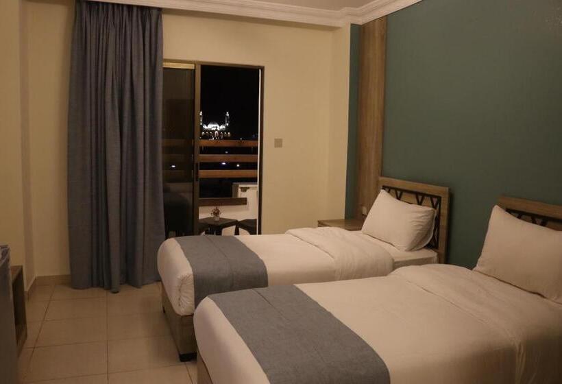 اتاق استاندارد سه نفره, Mariam Boutique