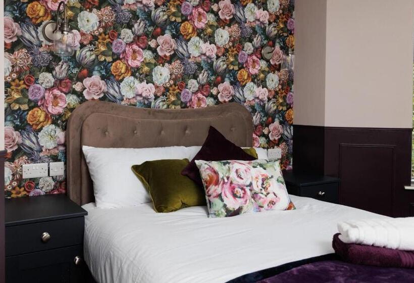 اتاق لوکس, Boutique Stays At 78