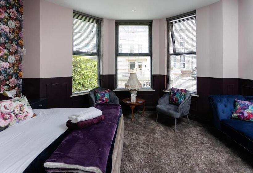 اتاق لوکس, Boutique Stays At 78
