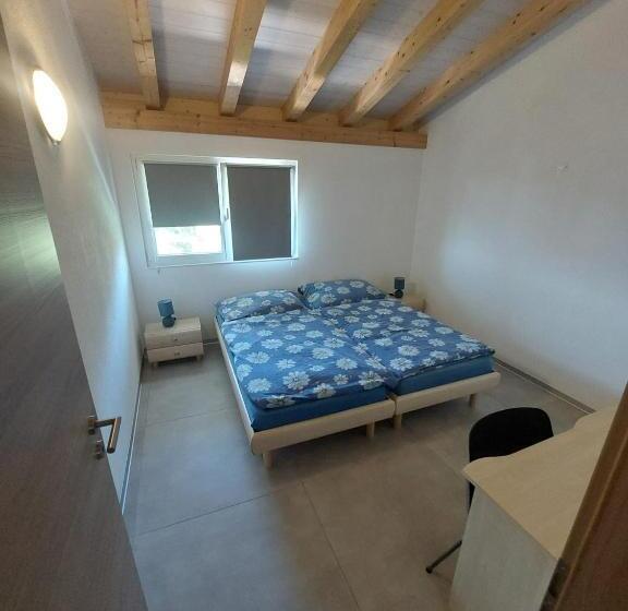 带共用浴室的标准房间, Chambres De La Tuilerie