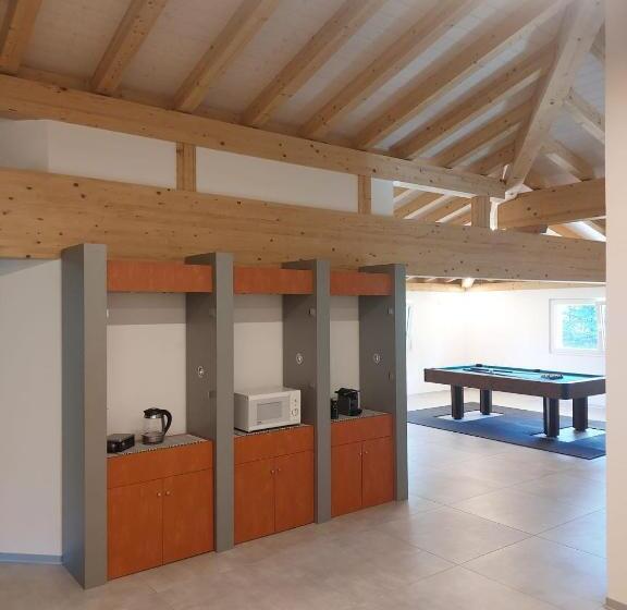 标准三人间共用浴室, Chambres De La Tuilerie