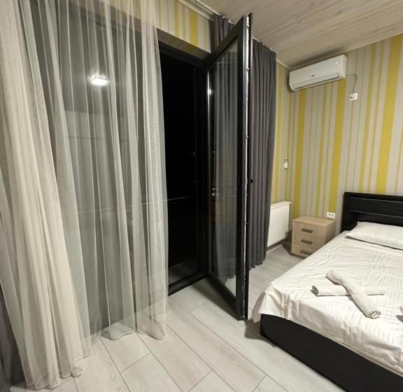 اتاق اکونومی, Guesthouse Chrdili