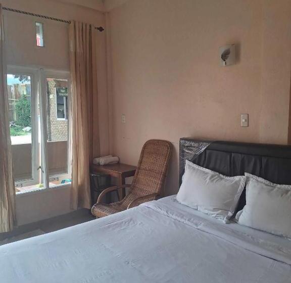 اتاق اکونومی, Ron S Guest House Berastagi Backpacker Rooms