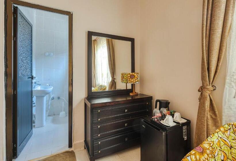 اتاق استاندارد, Shivo Guest House