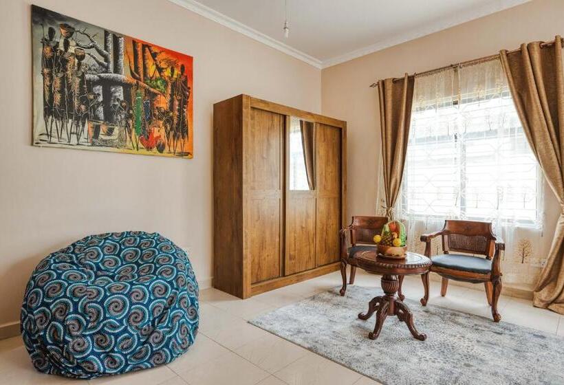 اتاق لوکس با تخت بزرگ, Shivo Guest House