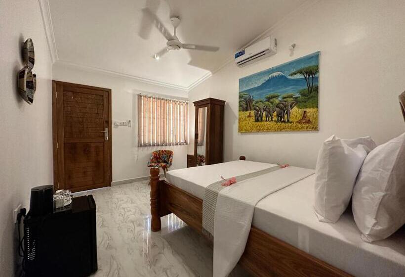 اتاق لوکس, Shivo Guest House