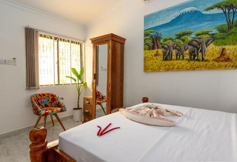 اتاق لوکس, Shivo Guest House