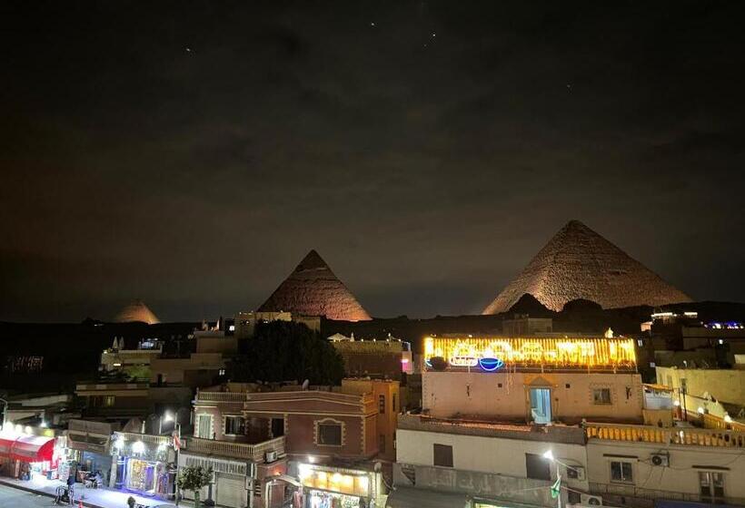 سوئیت با بالکن, Pyramids Top Guest House Suite